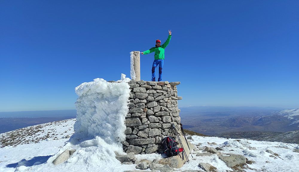 La Serrota, la cumbre solitaria