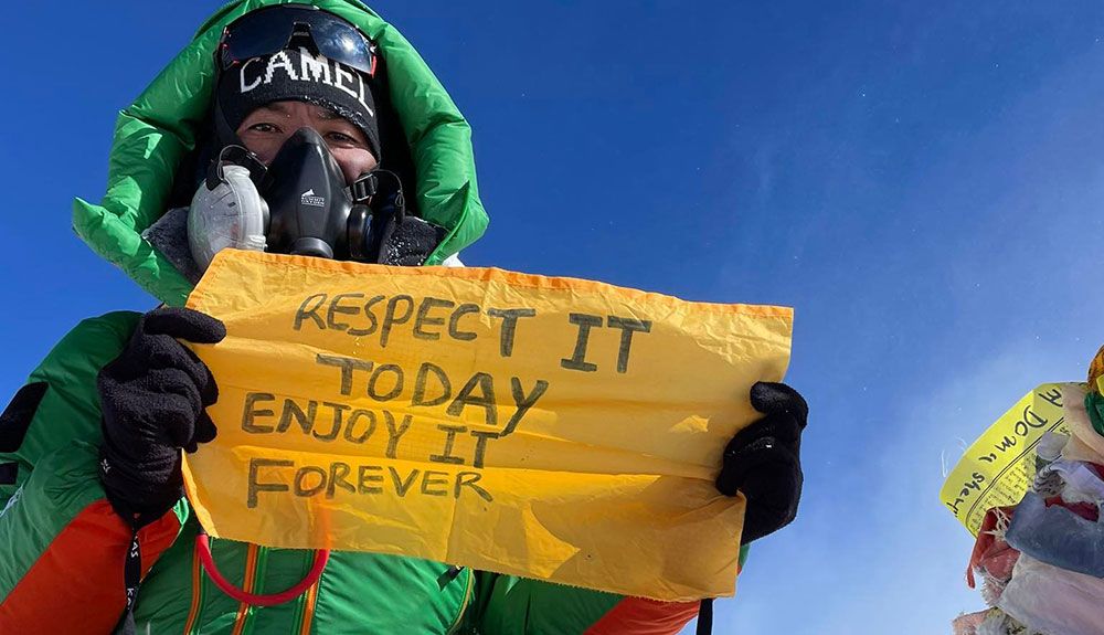 Kami Rita en la cima del Everest