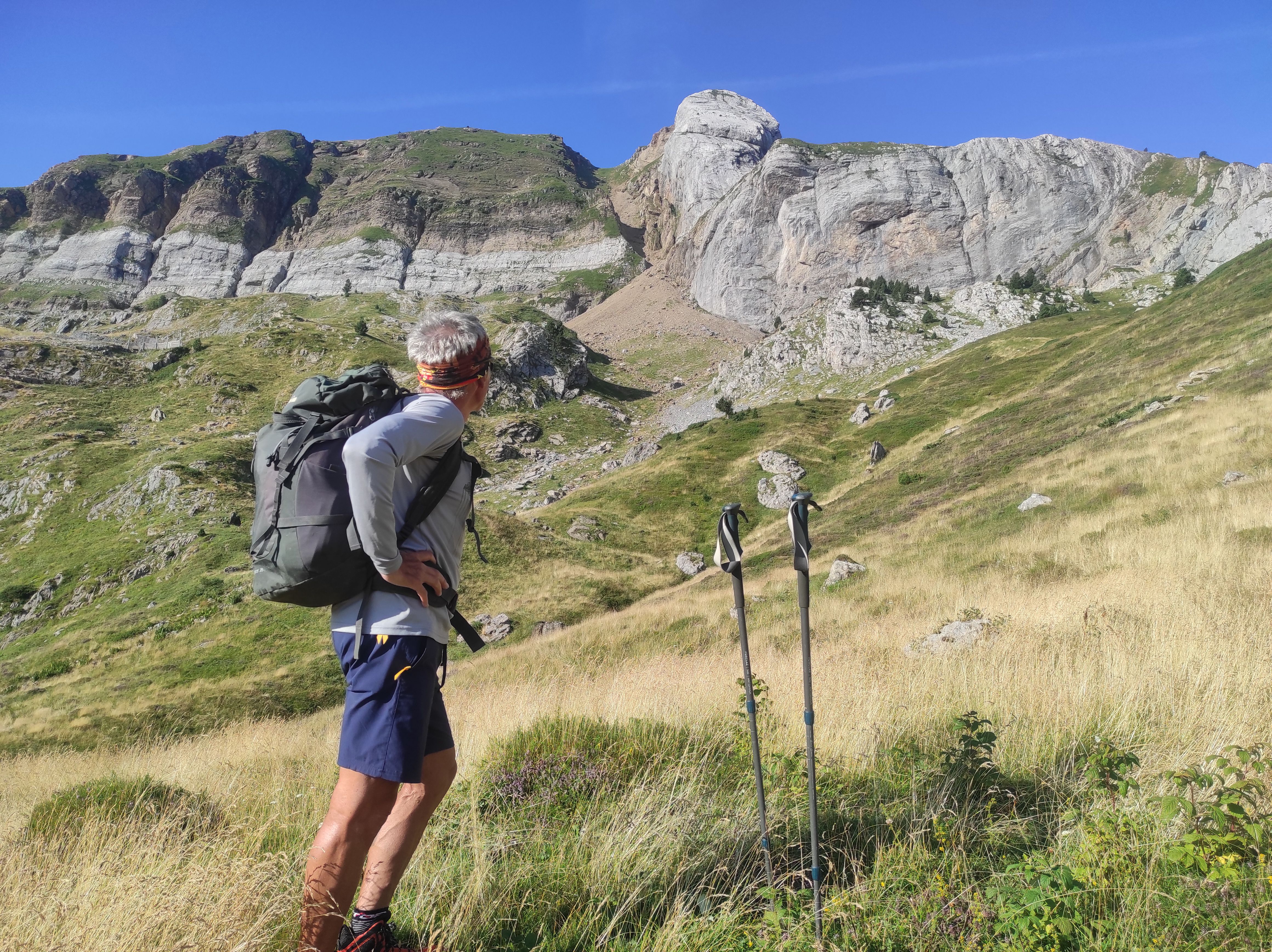 Ferrata de la Zapatilla y Sima de Tortiellas, montañismo técnico