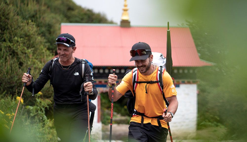 Simone y Aymar en Nepal. Foto: Carlos Lerandi / The North Face