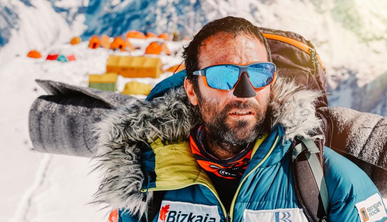 El alpinista Alex Txikon
