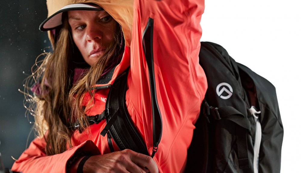 TNF FW23 SummitSeries Studio Lusti Gravier 5182 TNF FW23 SummitSeries Studio Lusti Gravier 5182