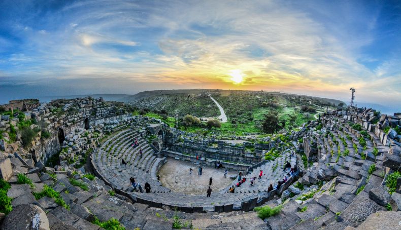 VisitJordan Um Qais Atardecer anfiteatro VisitJordan Um Qais Atardecer anfiteatro