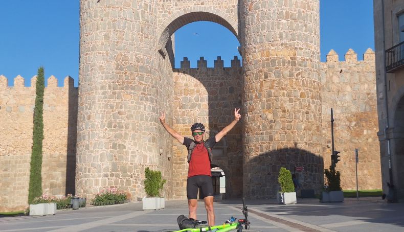 Avila (51) Avila (51)