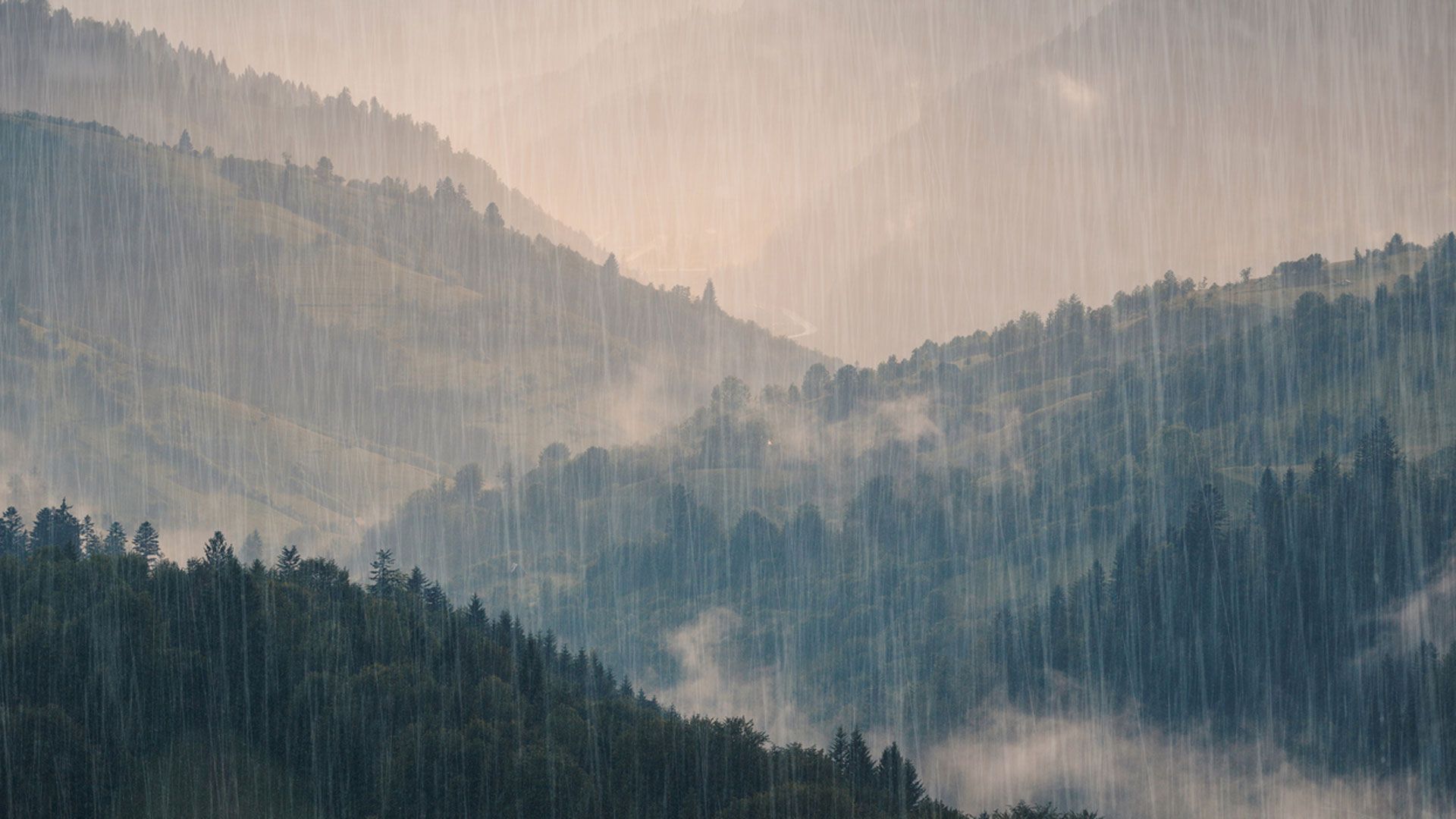 Lluvia continuada en la montaña: los riesgos 
