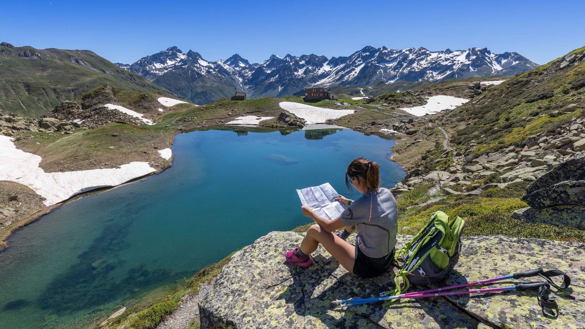 Pirineos con cabeza: tu guía de seguridad para un verano en la montaña