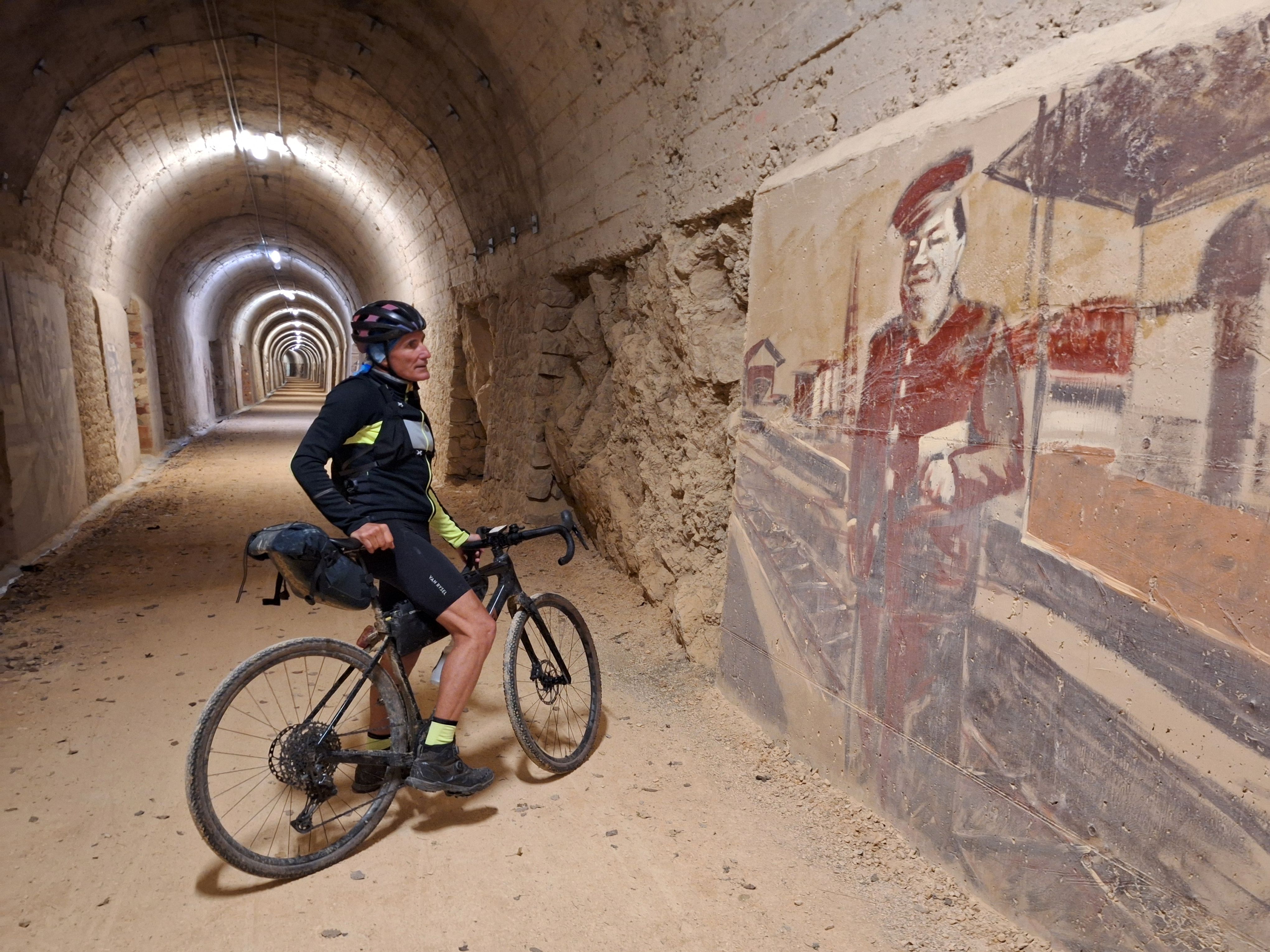 Bikepacking por el ferrocarril Vasco Navarro