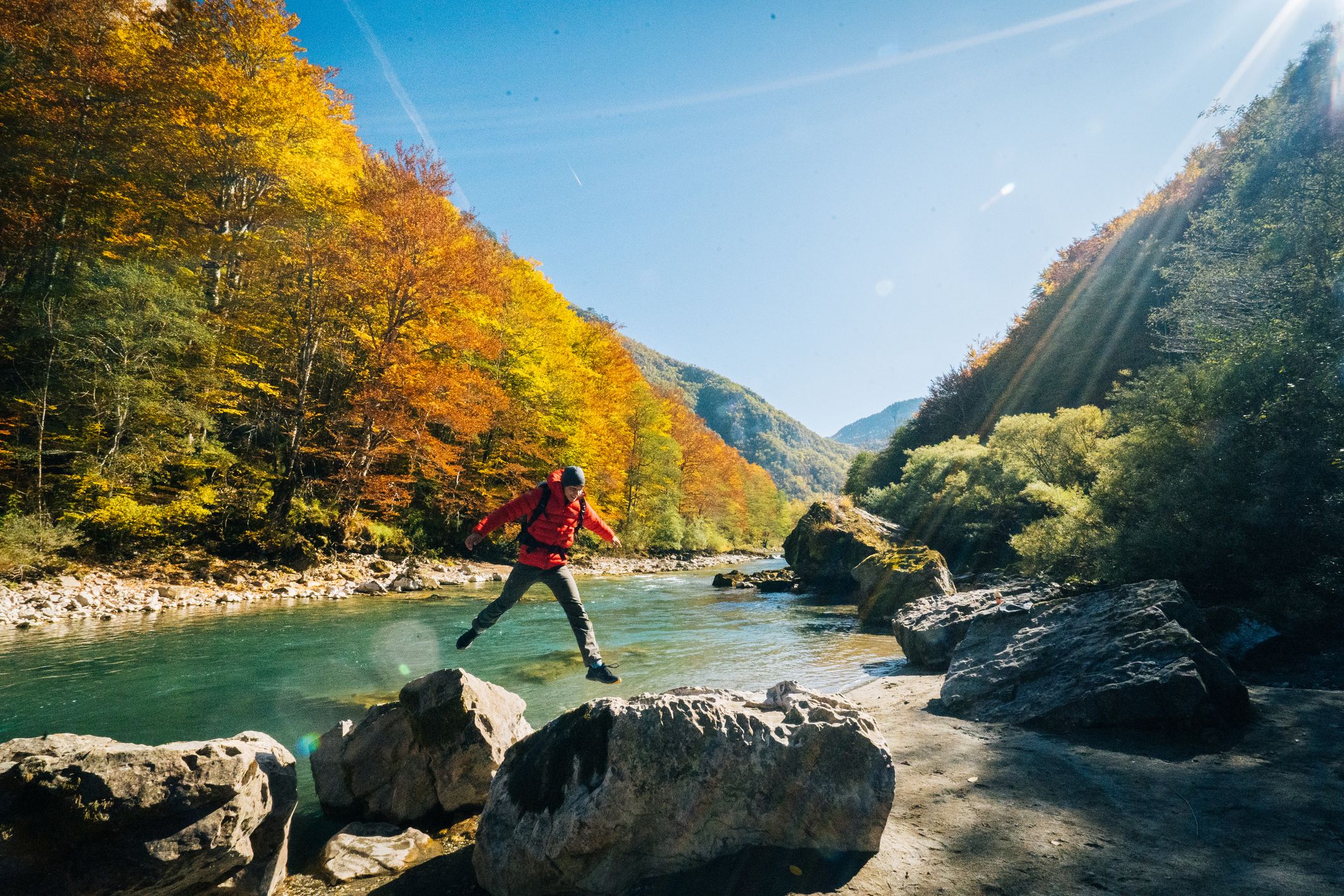 Senderismo en otoño: 5 detalles a tener en cuenta