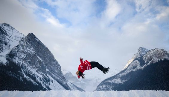 Elladj 02 ©Paul Zizka