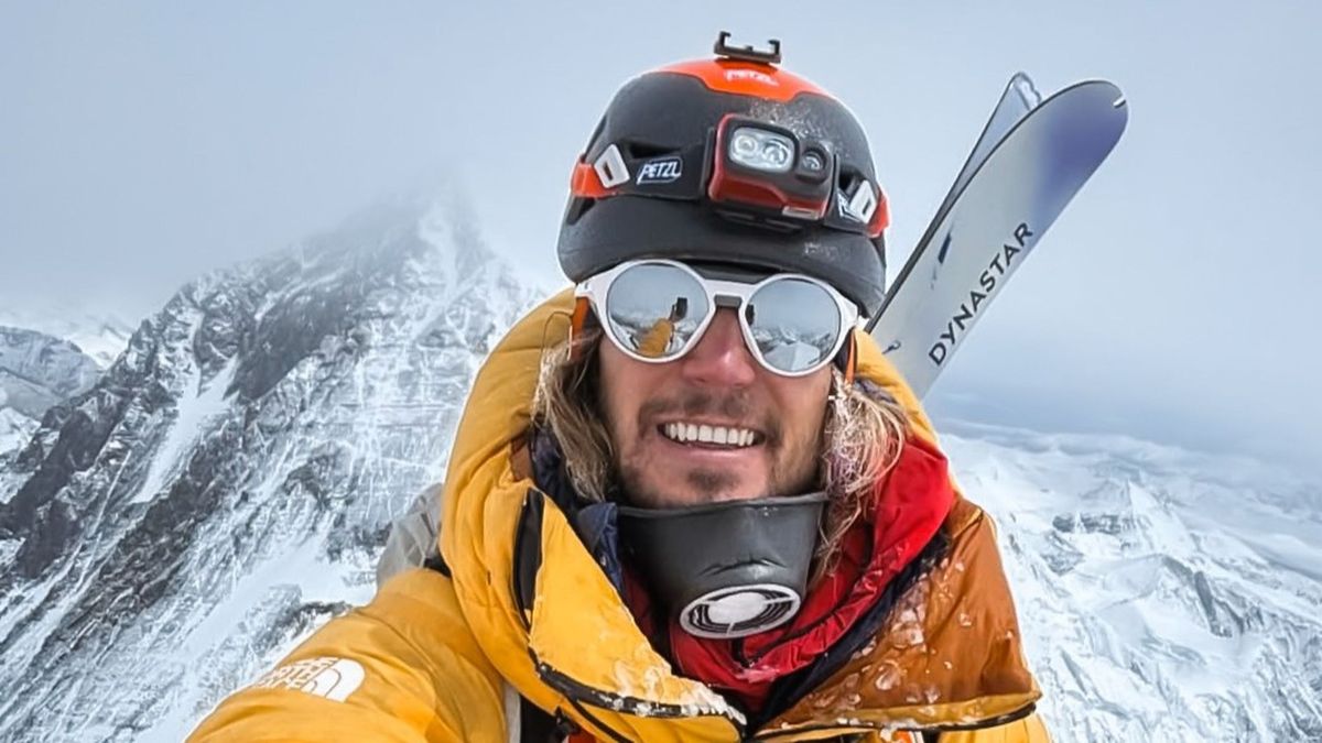 Bartek Ziemski firma el primer descenso con esquís del Lhotse sin usar oxígeno suplementario