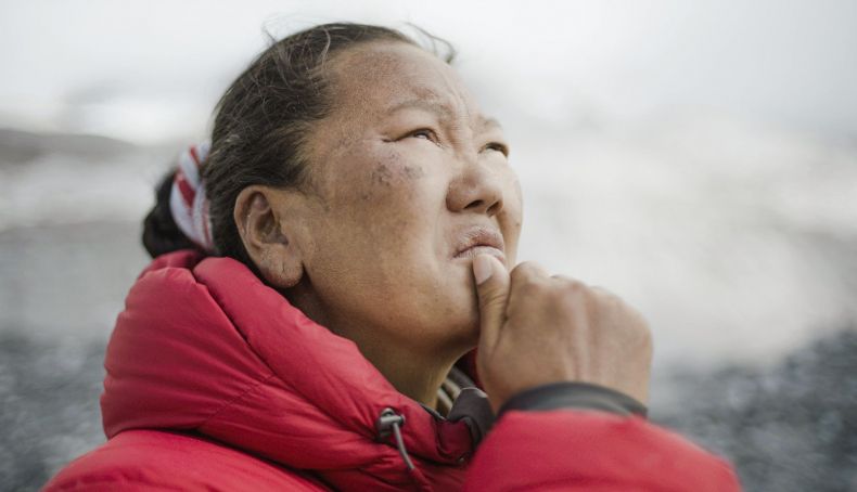 1087440 lhakpa sherpa des sommets de bravoure un documentaire inspirant sur netflix le 31 juillet 2024