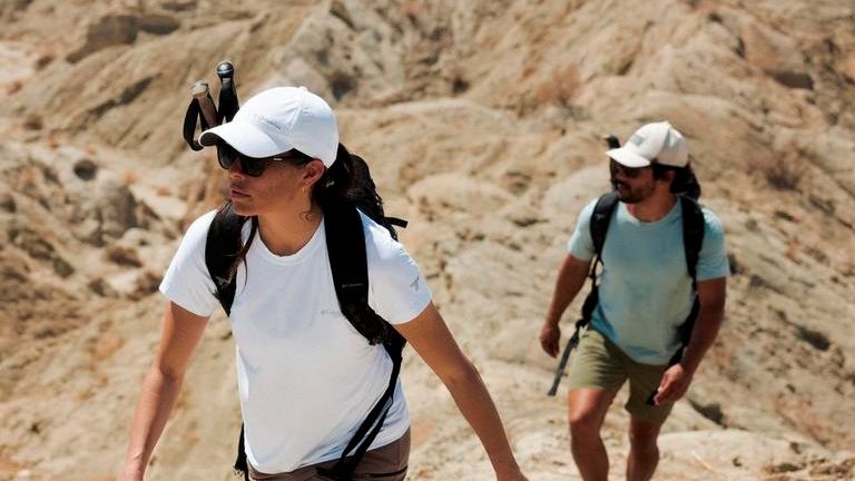 La camiseta que define el verano en montaña