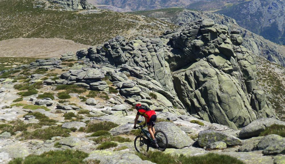 Puertos de Gredos en mountain bike