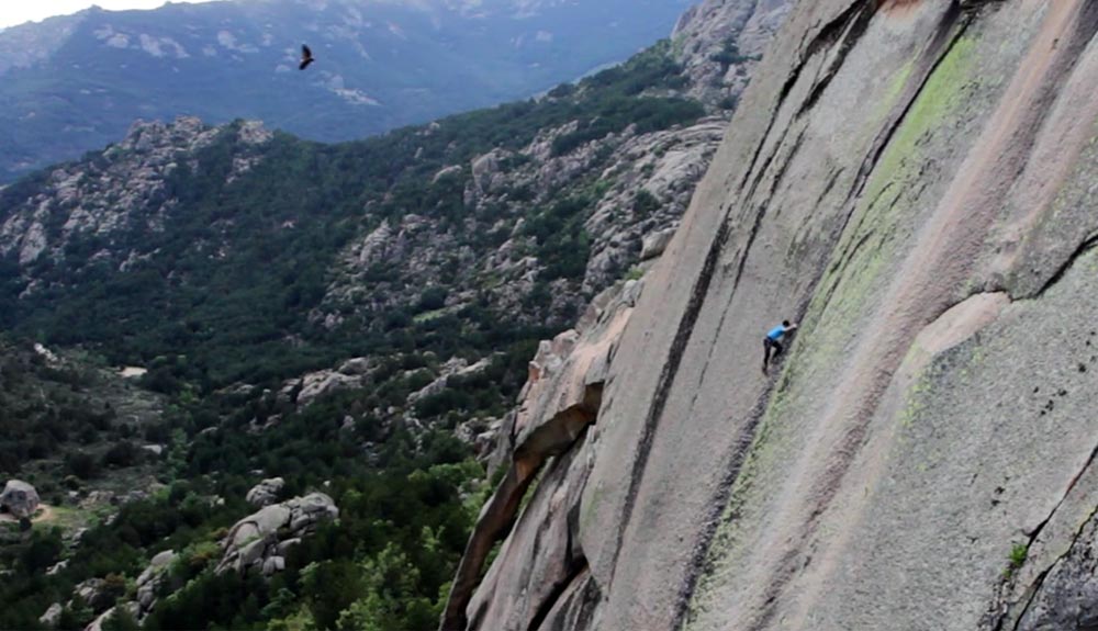Trailer de "Persiguiendo el equilibrio"