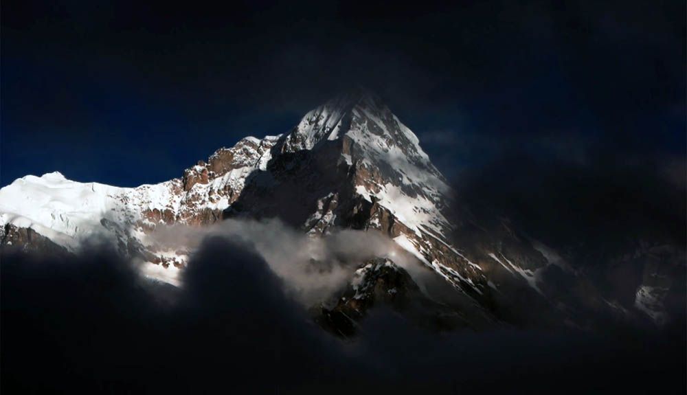 Escalar una cumbre virgen en el Himalaya indio
