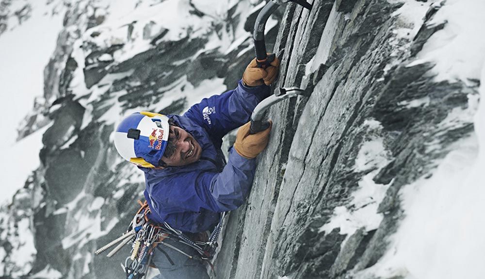 David Lama escala el Lunag Ri en solitario