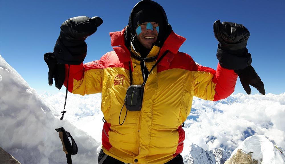 Un nuevo compañero en el K2 para Alex Txikon