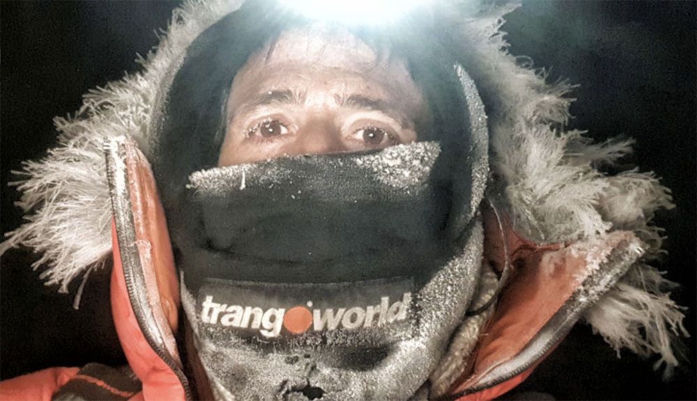 Vientos huracanados en el campo base del K2