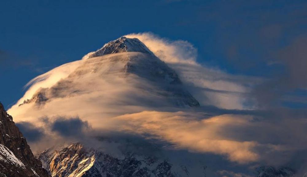Tocan a retirada en el K2