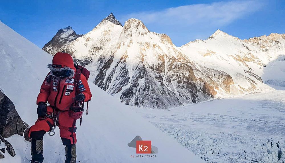 Alex Txikon vuelve a casa; el K2 deberá esperar