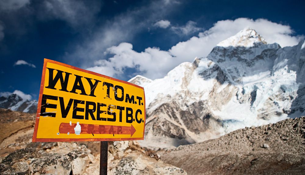 Hasta la cima del Everest, en 3 minutos
