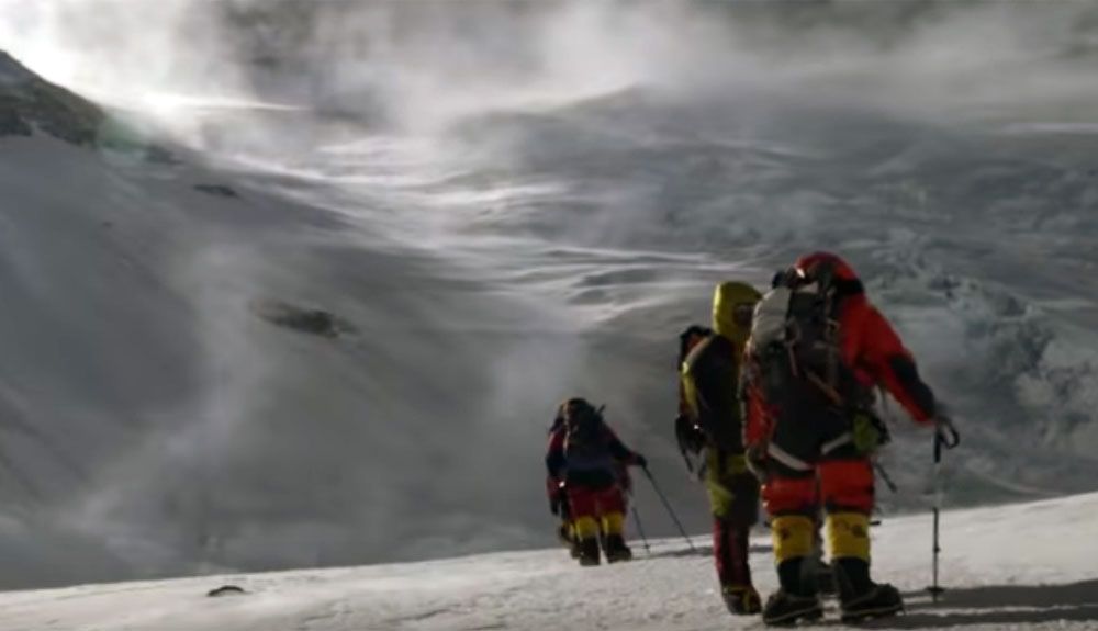 Así es ascender por la pared del Lhotse