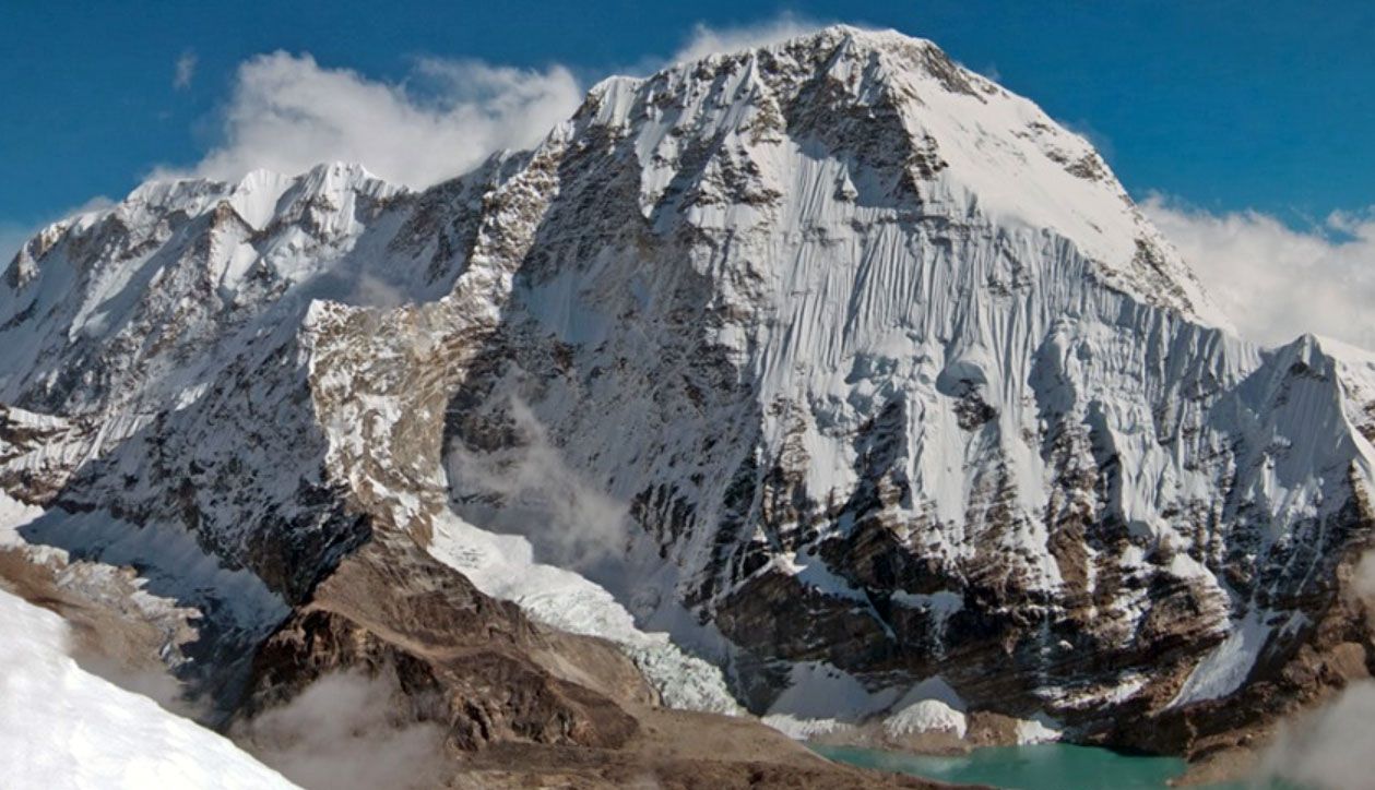 Nueva ruta en el Chamlang