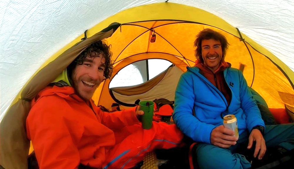 Marc Toralles y Bru Busom escalan la cara sur del Denali