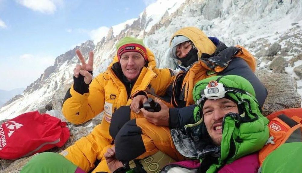 Urubko, Revol y Bielecki durante el descenso del Nanga Parbat, en enero de 2018.
