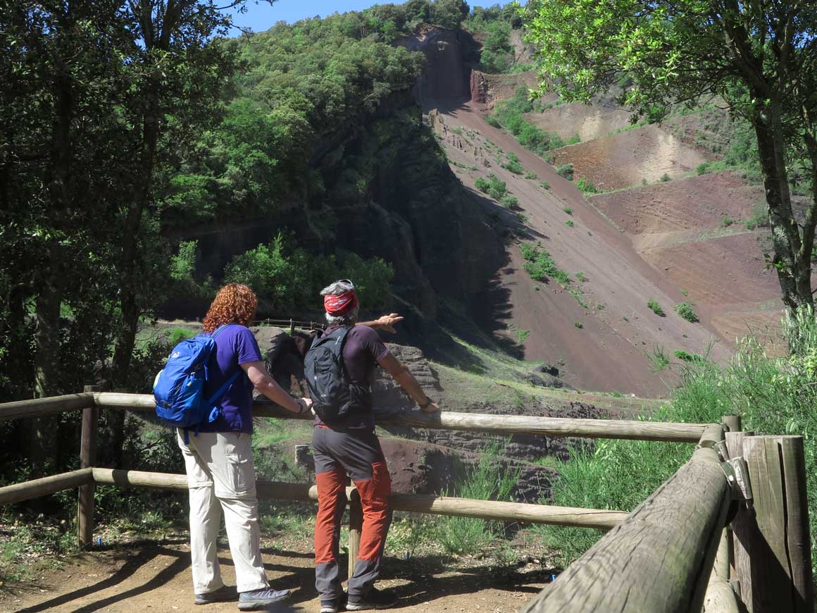 Paisaje entre volcanes: la Garrotxa y la vía ferrata de Ribes de Fesser