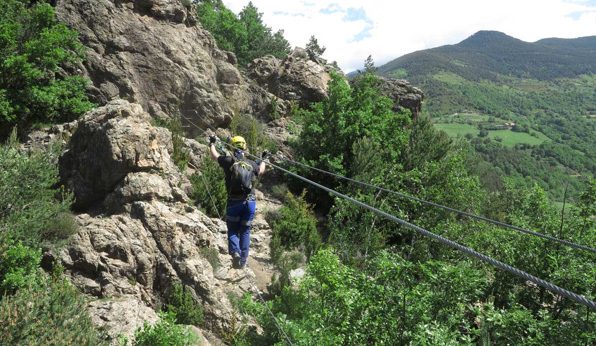 Paisaje entre volcanes: la Garrotxa y la vía ferrata de Ribes de Fesser