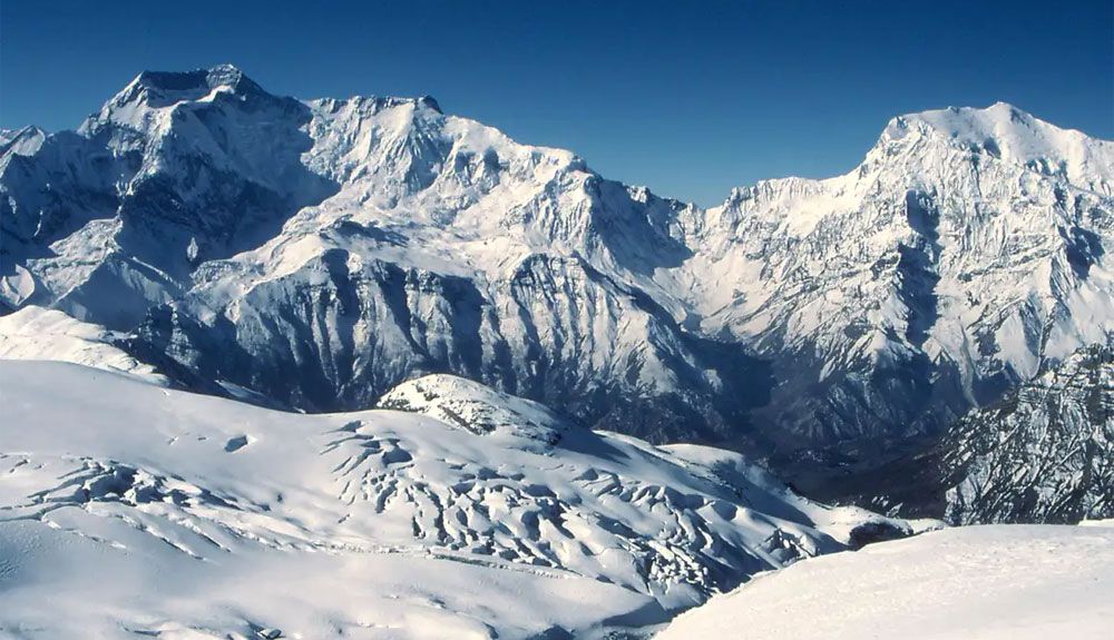 Seis desaparecidos por una avalancha cerca del Annapurna