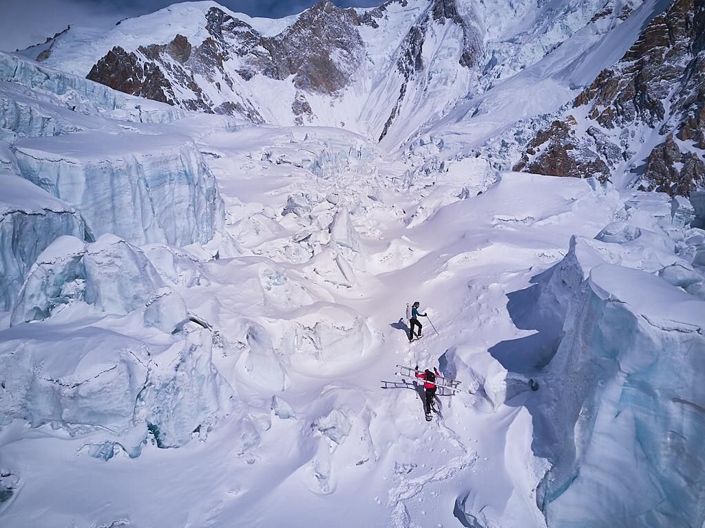 Tamara Lunger y Simone Moro en el invierno de los Gasherbrums