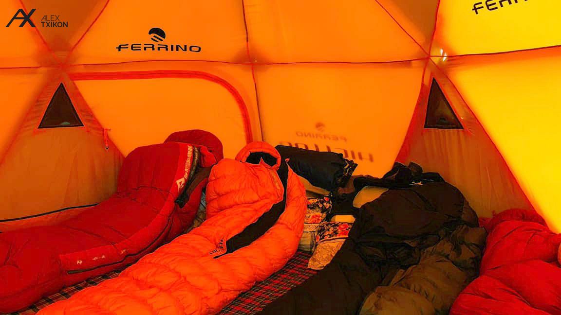 El Everest invernal de Alex Txikon