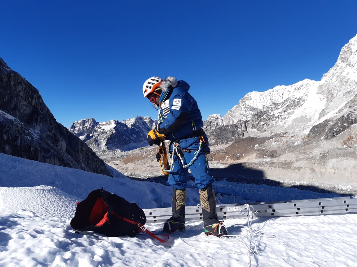 El Everest invernal de Alex Txikon