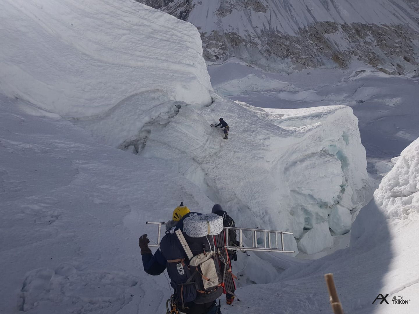 El Everest invernal de Alex Txikon