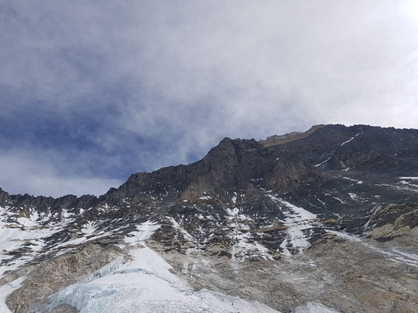El Everest invernal de Alex Txikon (II)