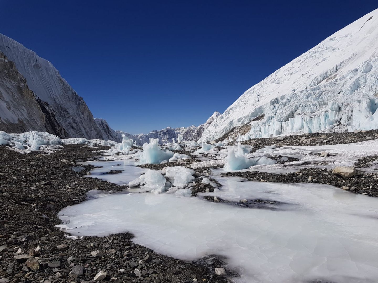 El Everest invernal de Alex Txikon (II)