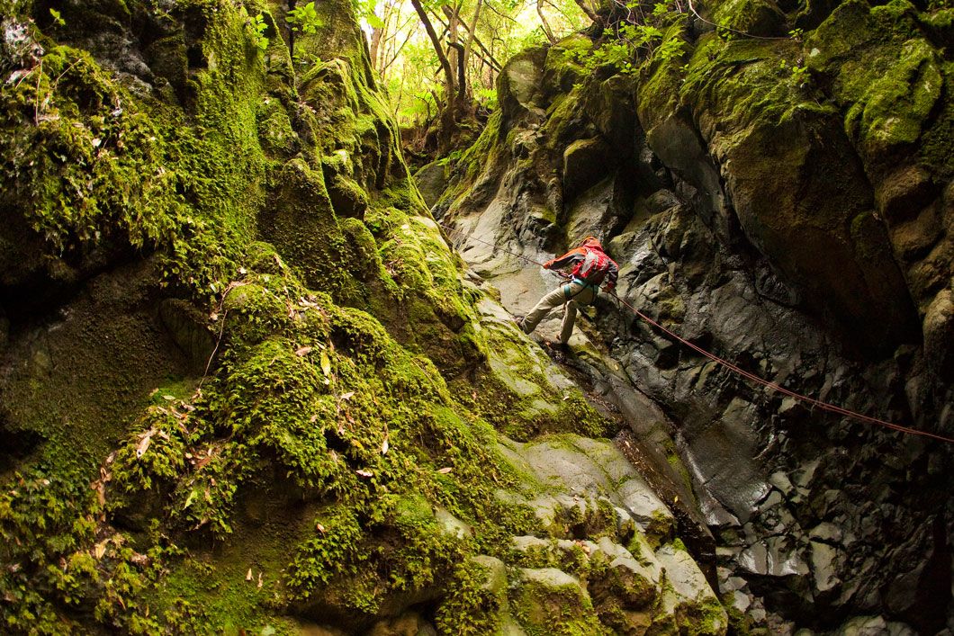 Descenso de barrancos en La Palma/Foto: Mikael Helsing