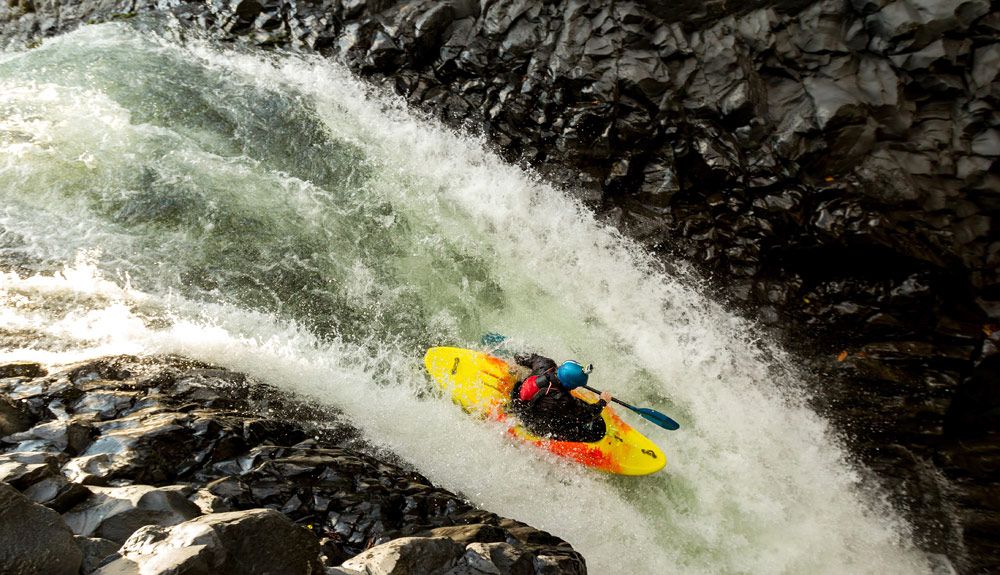 Aguas Bravas en kayak: técnicas básicas