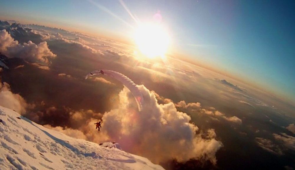 Cristina Nuñez, primera mujer que "vuela" desde la cumbre del Eiger