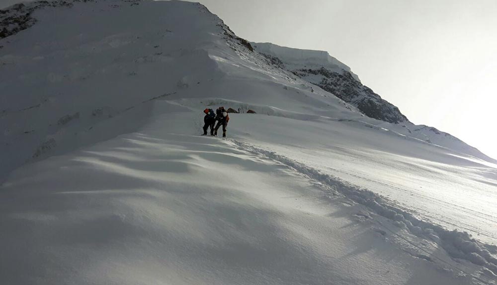 Oiarzabal y Zerain listos para atacar la cumbre del Dhaulagiri