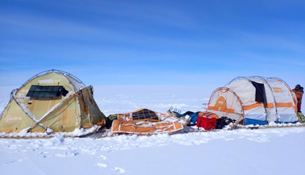 El Trineo de Viento llega a la cumbre de hielo de Groenlandia