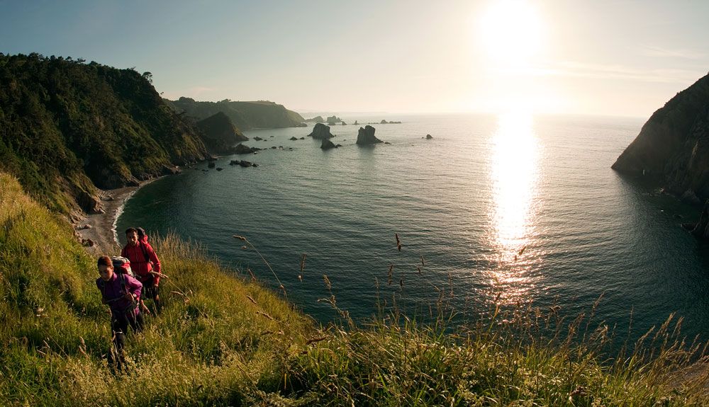 5 trekking con vistas al mar