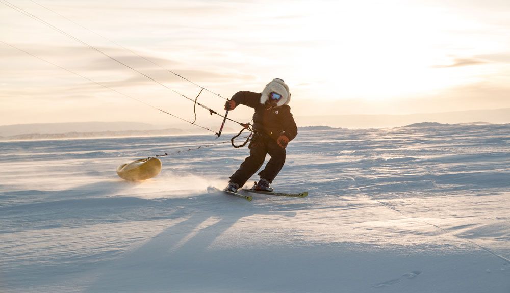De expedición por Groenlandia en kayak y kite-ski