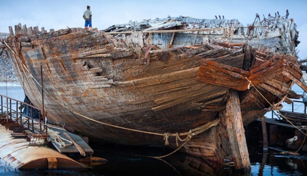 El barco Maud de Amundsen resurge de los hielos