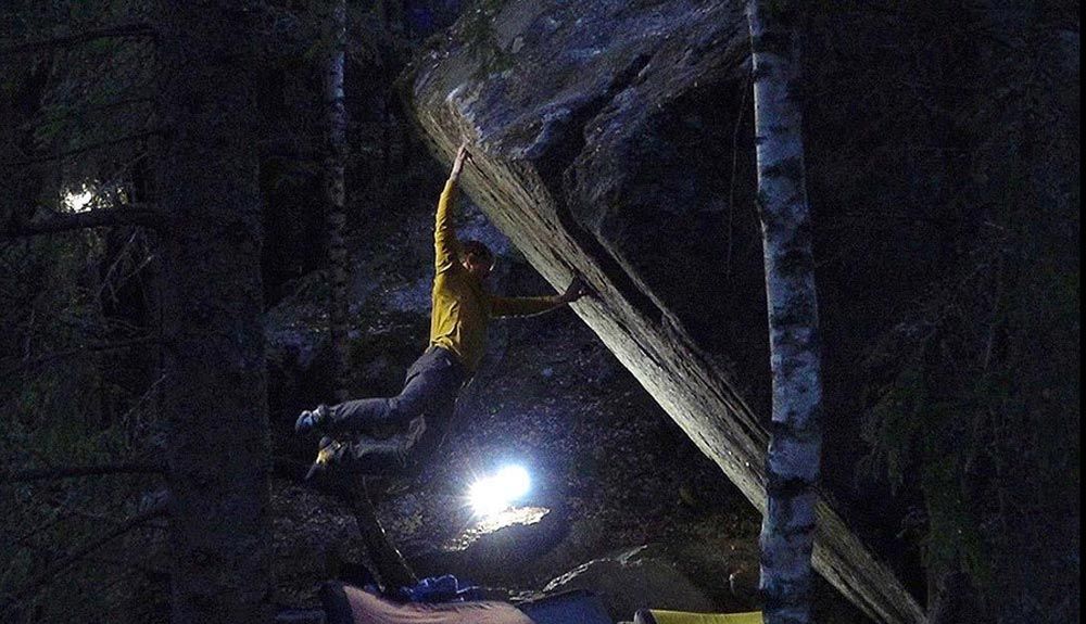 Nalle Hukkataival propone el primer 9a de búlder del mundo