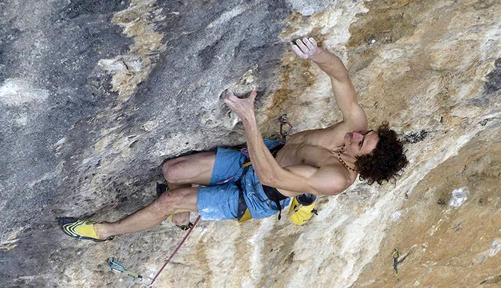 Adam Ondra escala “Pachamama” (9a+) y busca más dificultad en Oliana