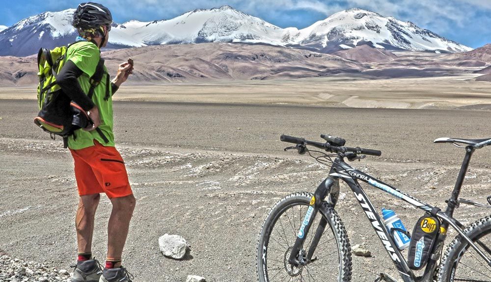 11 productos para una gran expedición en mountain bike