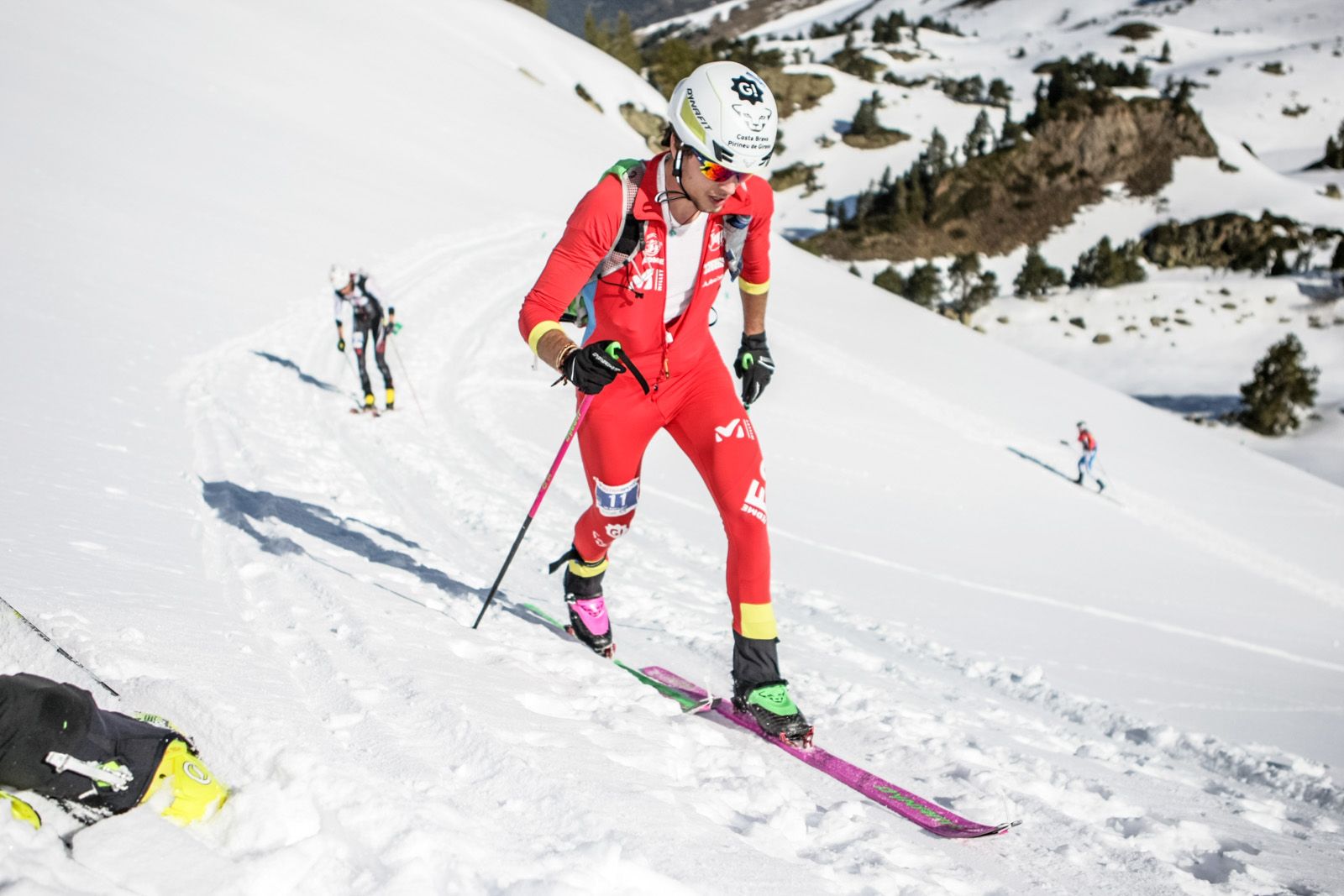 Oriol Cardona segundo y Mireia Miró roza el podio.